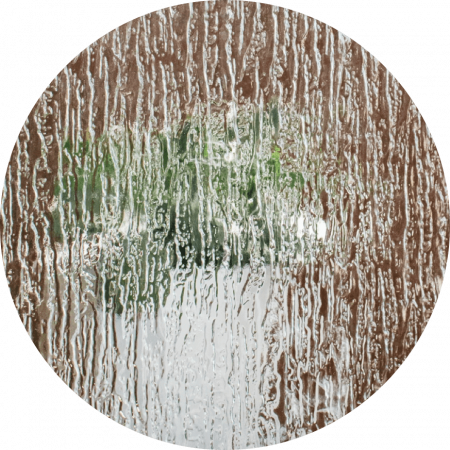 Rain high quality glass that insulated and tempered.
